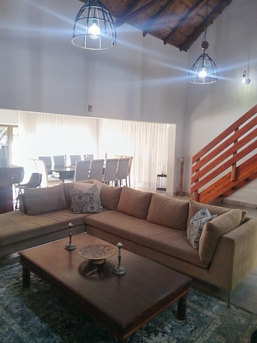 7 Bedroom Property for Sale in Lakeland North West